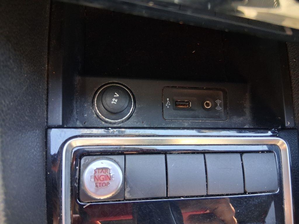 Volkswagen Jetta  2016