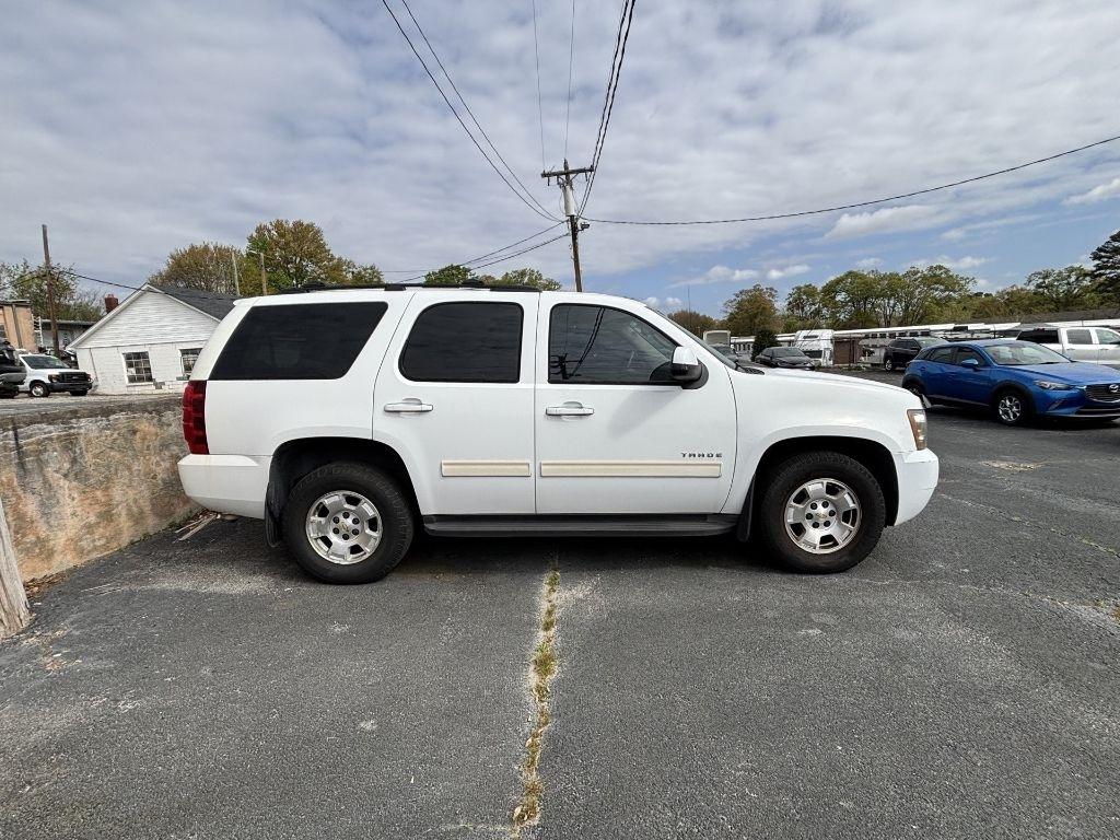 Chevrolet Tahoe  2011