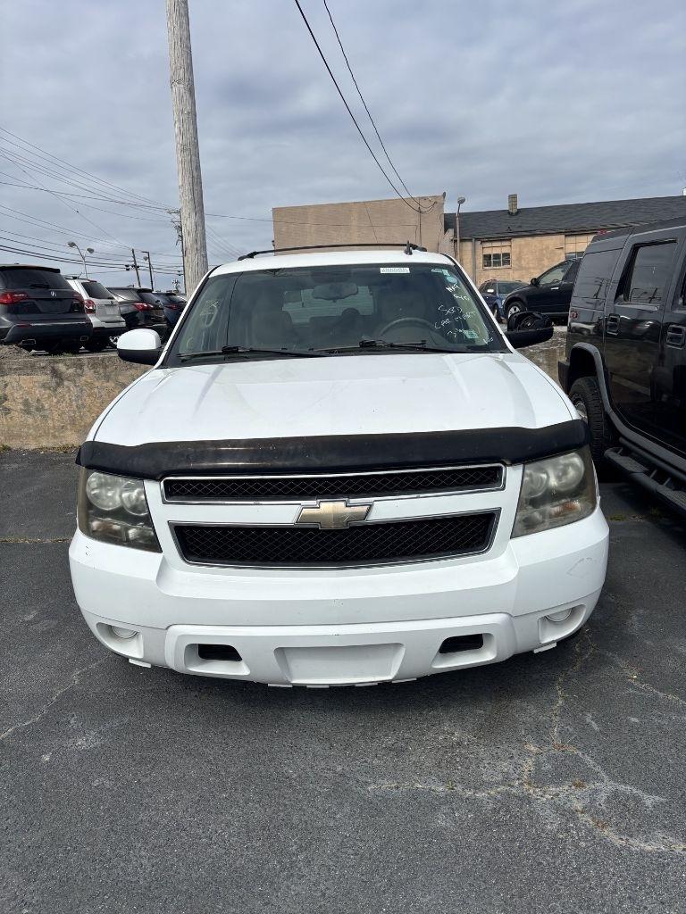 Chevrolet Tahoe  2011