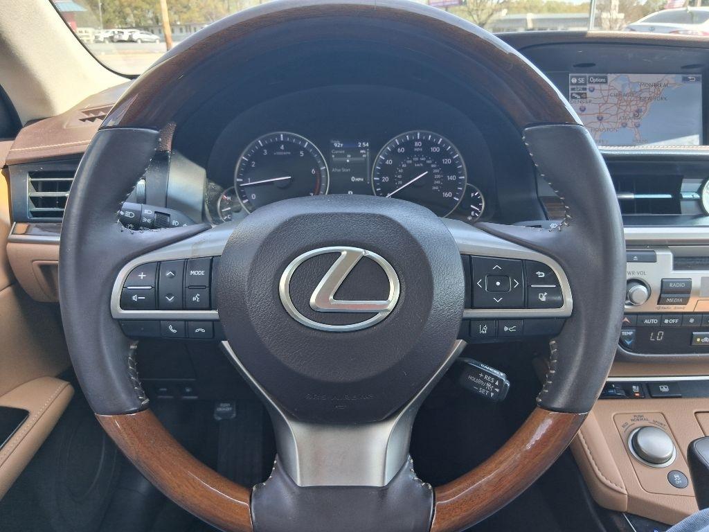 Lexus ES 350  2016