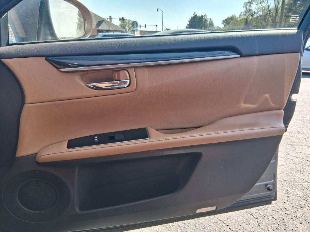 Lexus ES 350  2016
