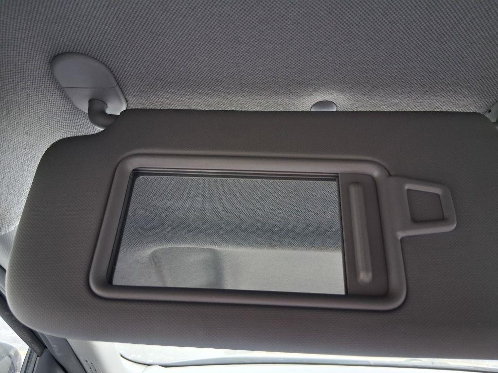 Hyundai Elantra  2022