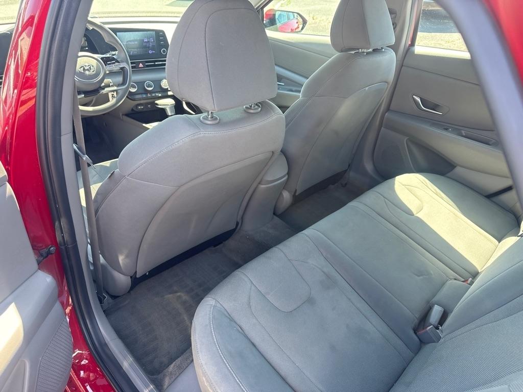 Hyundai Elantra  2023