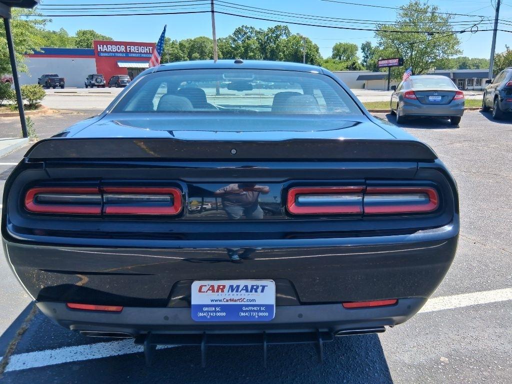 Dodge Challenger  2015