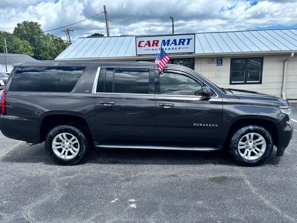 Chevrolet Suburban  2017
