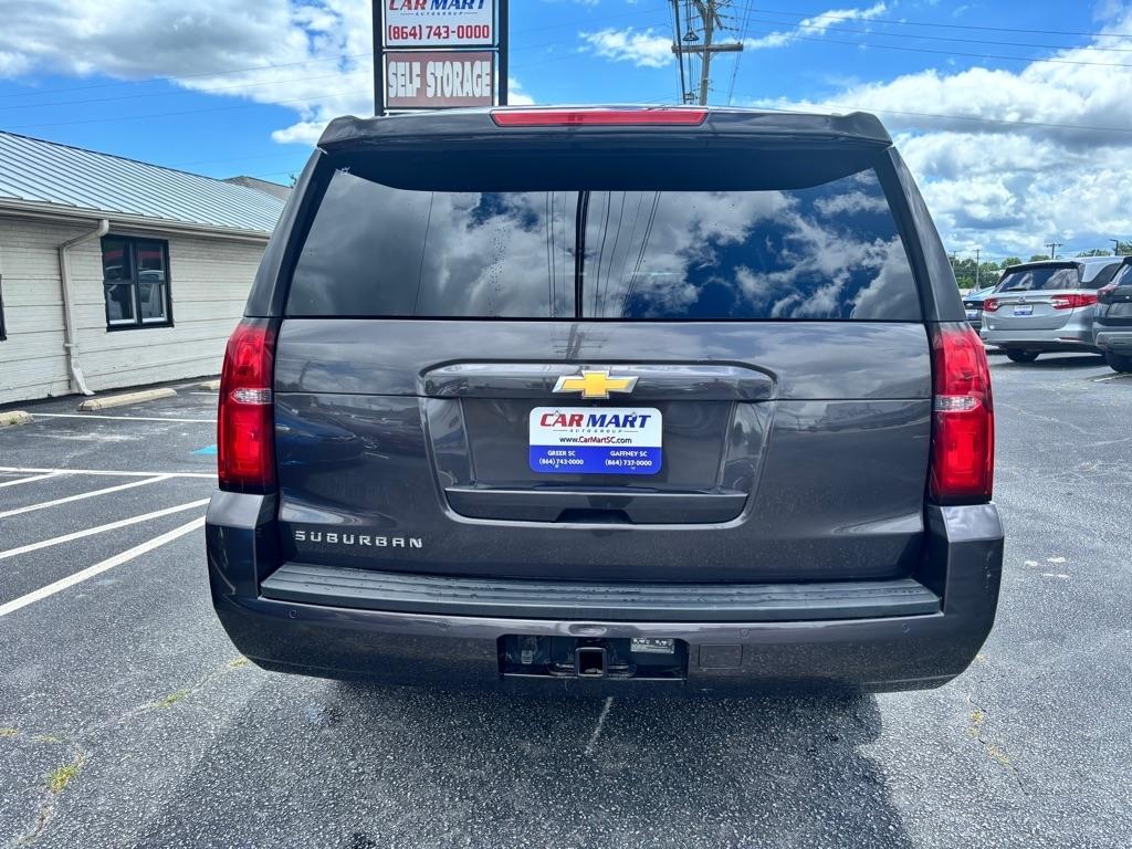Chevrolet Suburban  2017