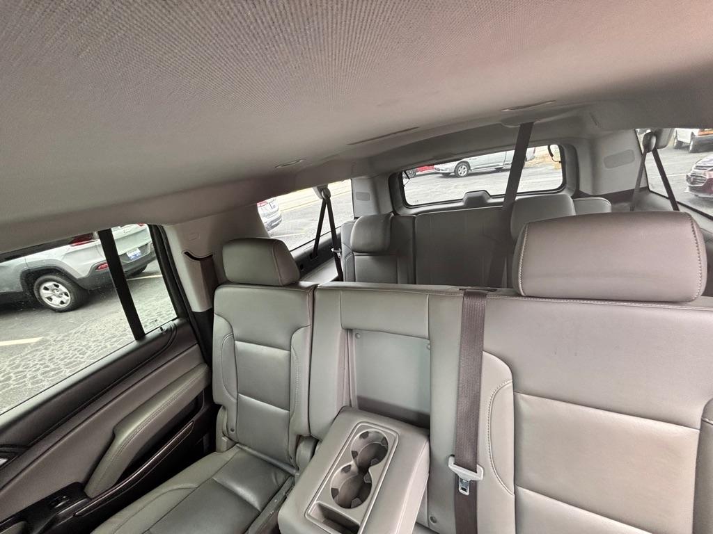 Chevrolet Suburban  2017