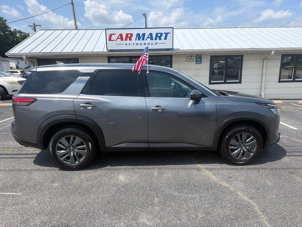 Nissan Pathfinder  2022