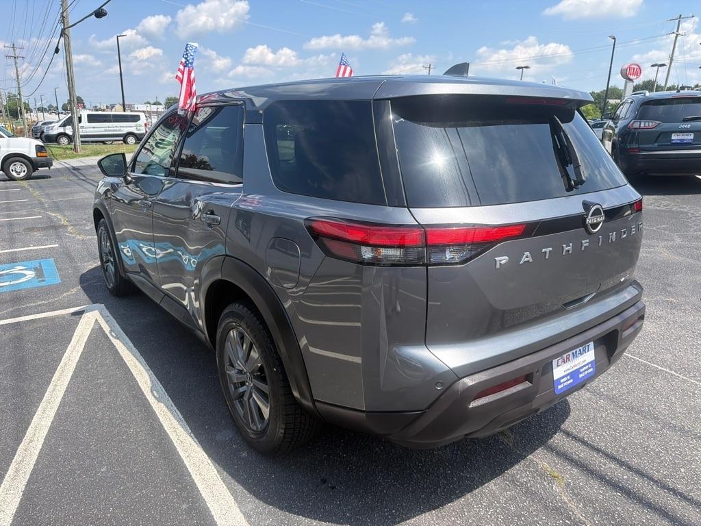 Nissan Pathfinder  2022