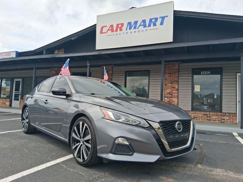 2022 Nissan Altima SR