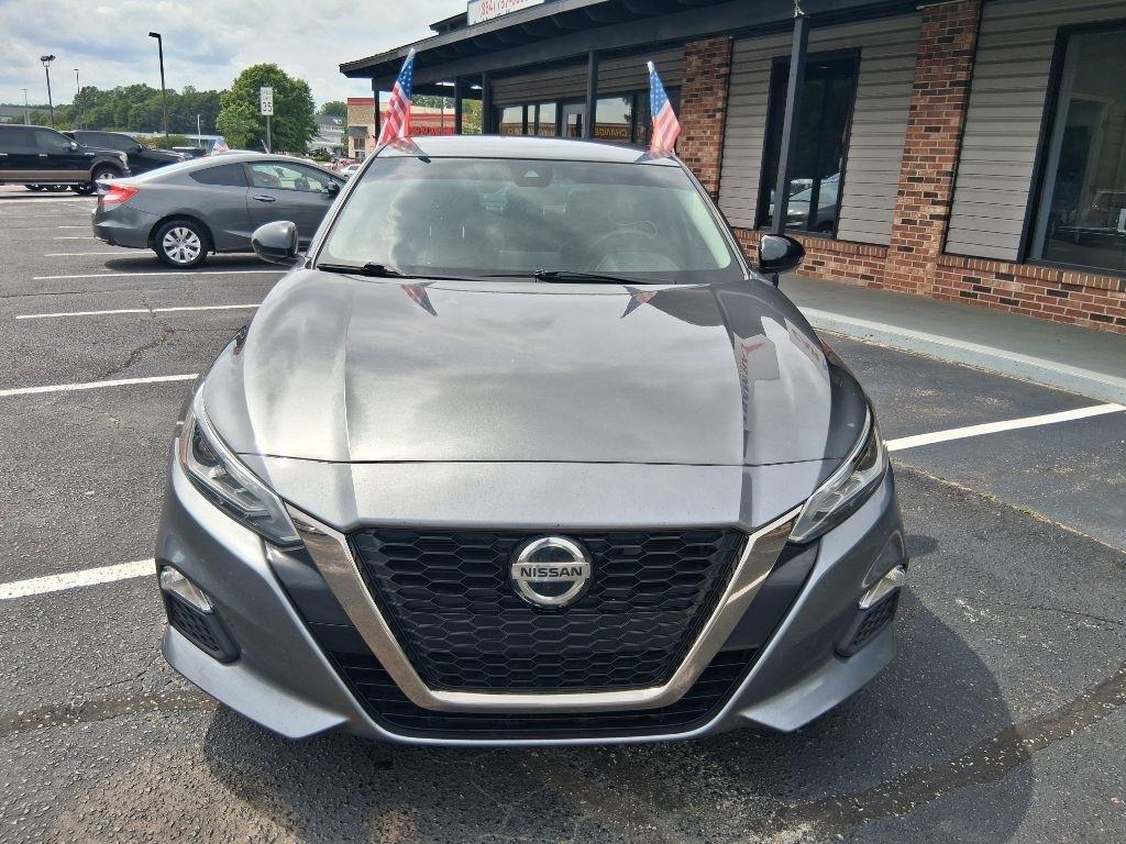 Nissan Altima  2022