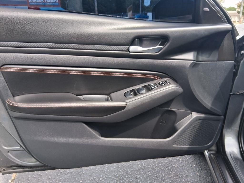 Nissan Altima  2022