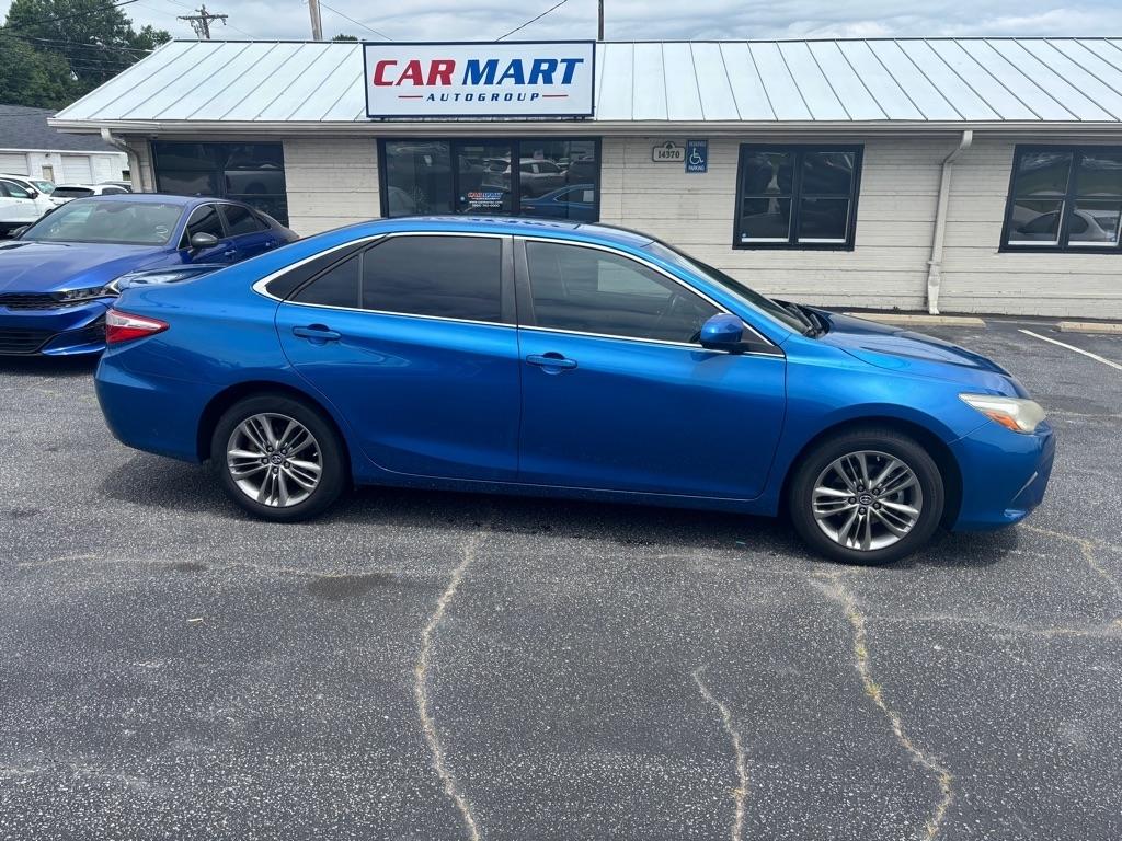 Toyota Camry  2017