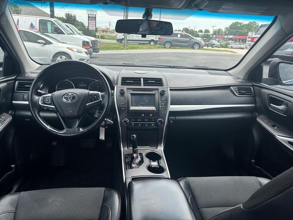 Toyota Camry  2017