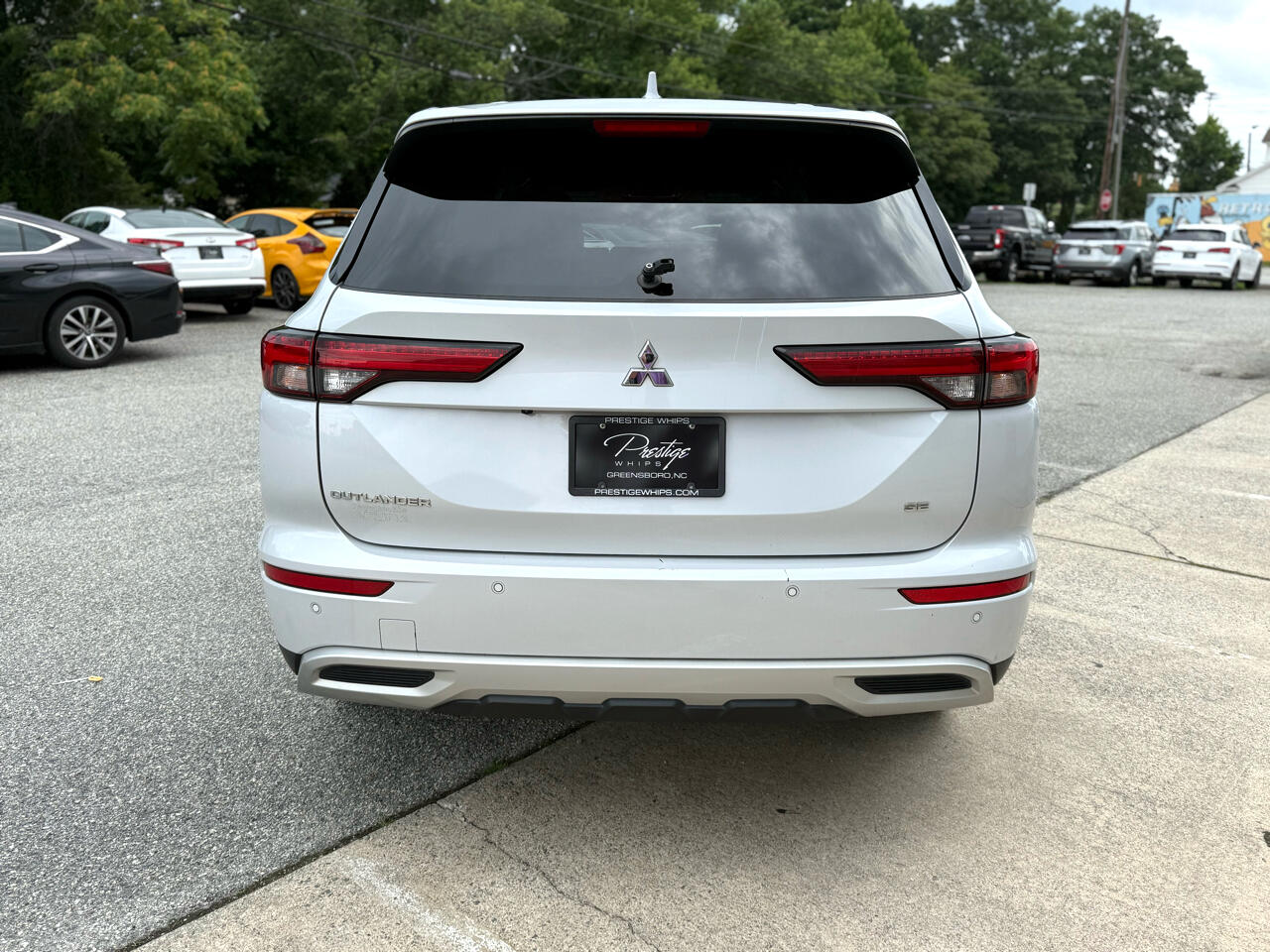 Mitsubishi Outlander SE 2WD 2022