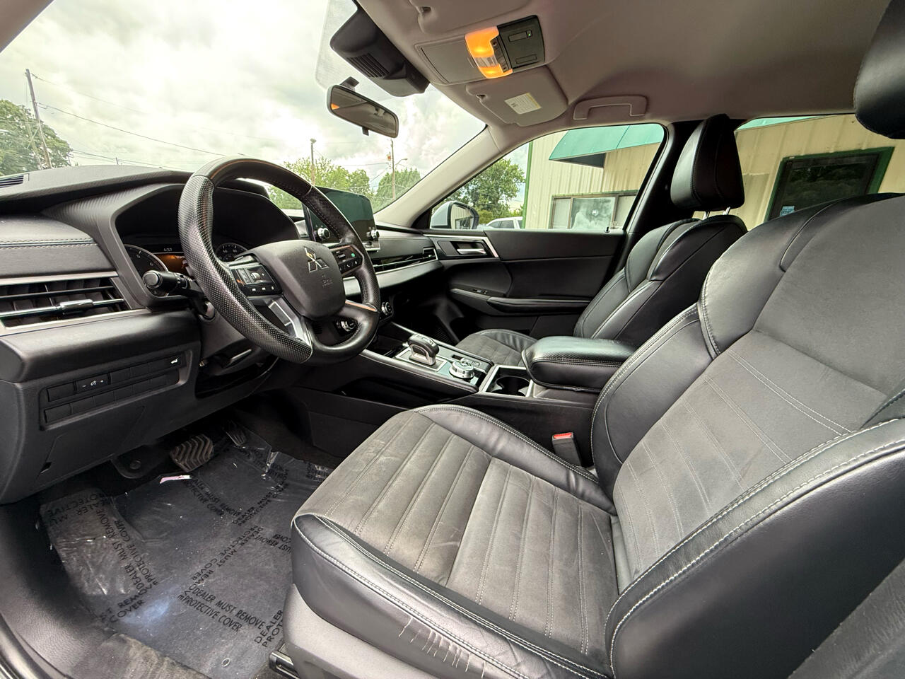Mitsubishi Outlander SE 2WD 2022