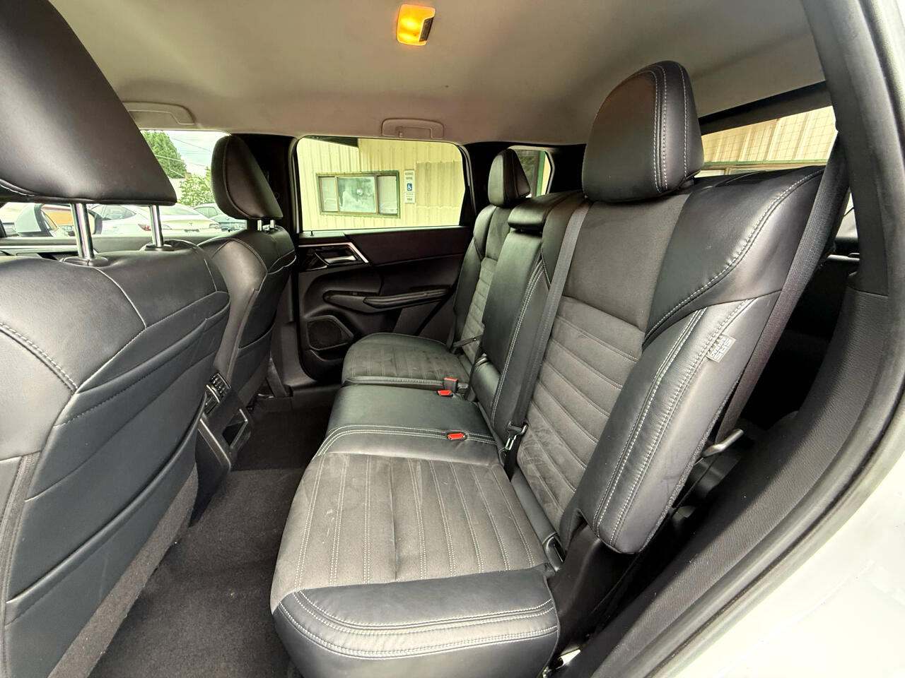 Mitsubishi Outlander SE 2WD 2022