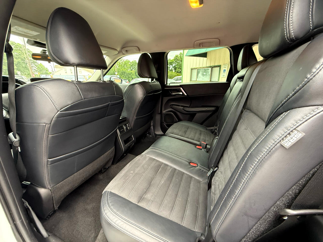 Mitsubishi Outlander SE 2WD 2022