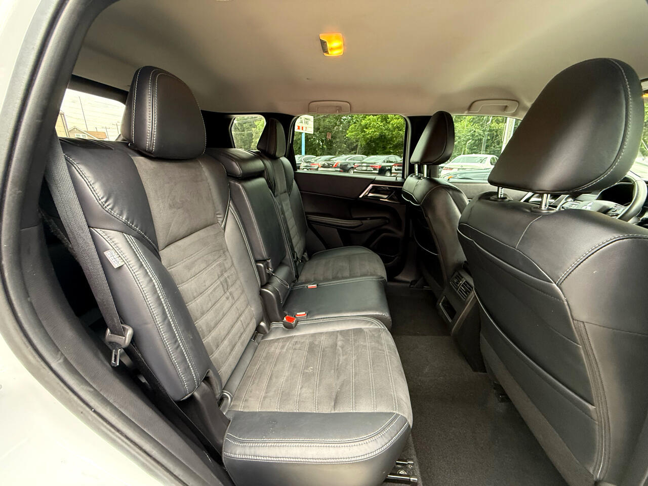 Mitsubishi Outlander SE 2WD 2022