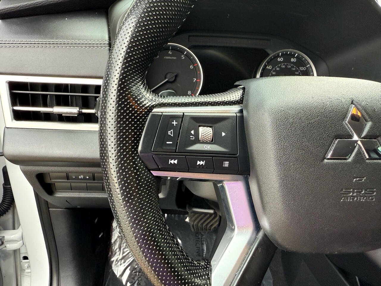Mitsubishi Outlander SE 2WD 2022