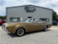 1969 Oldsmobile Cutlass Supreme 