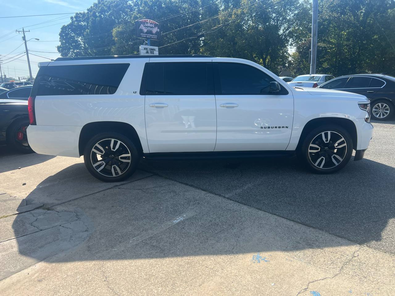 Chevrolet Suburban LT 4WD 2019