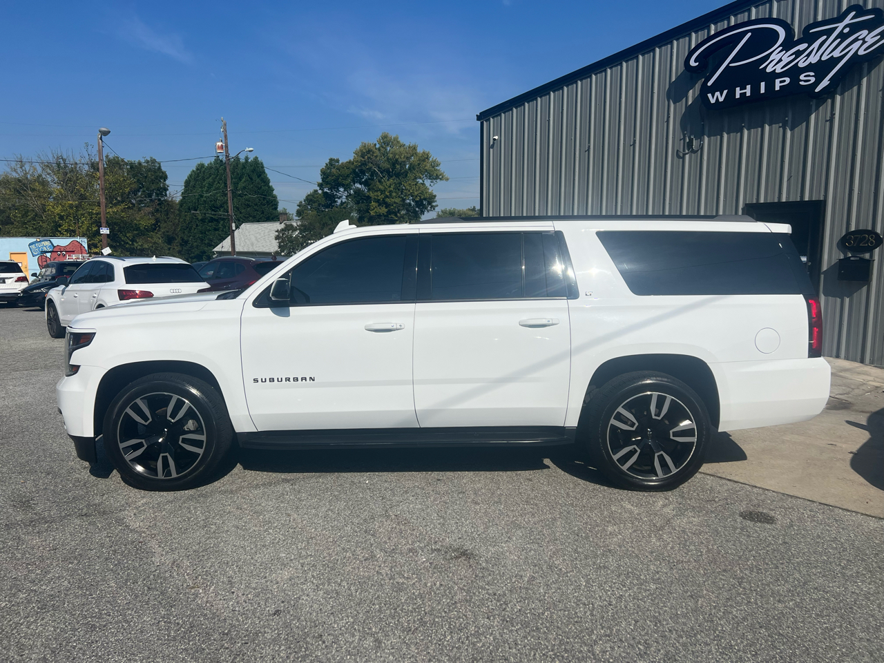 Chevrolet Suburban LT 4WD 2019