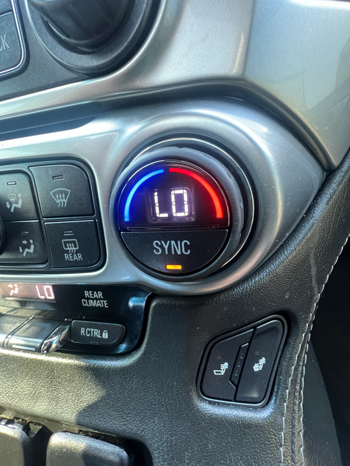 Chevrolet Suburban LT 4WD 2019