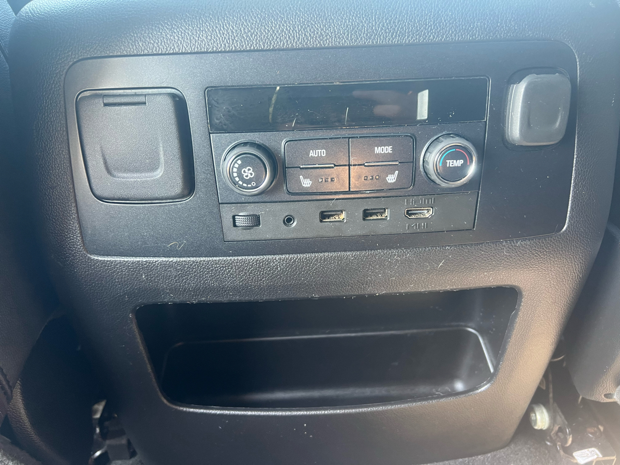 Chevrolet Suburban LT 4WD 2019