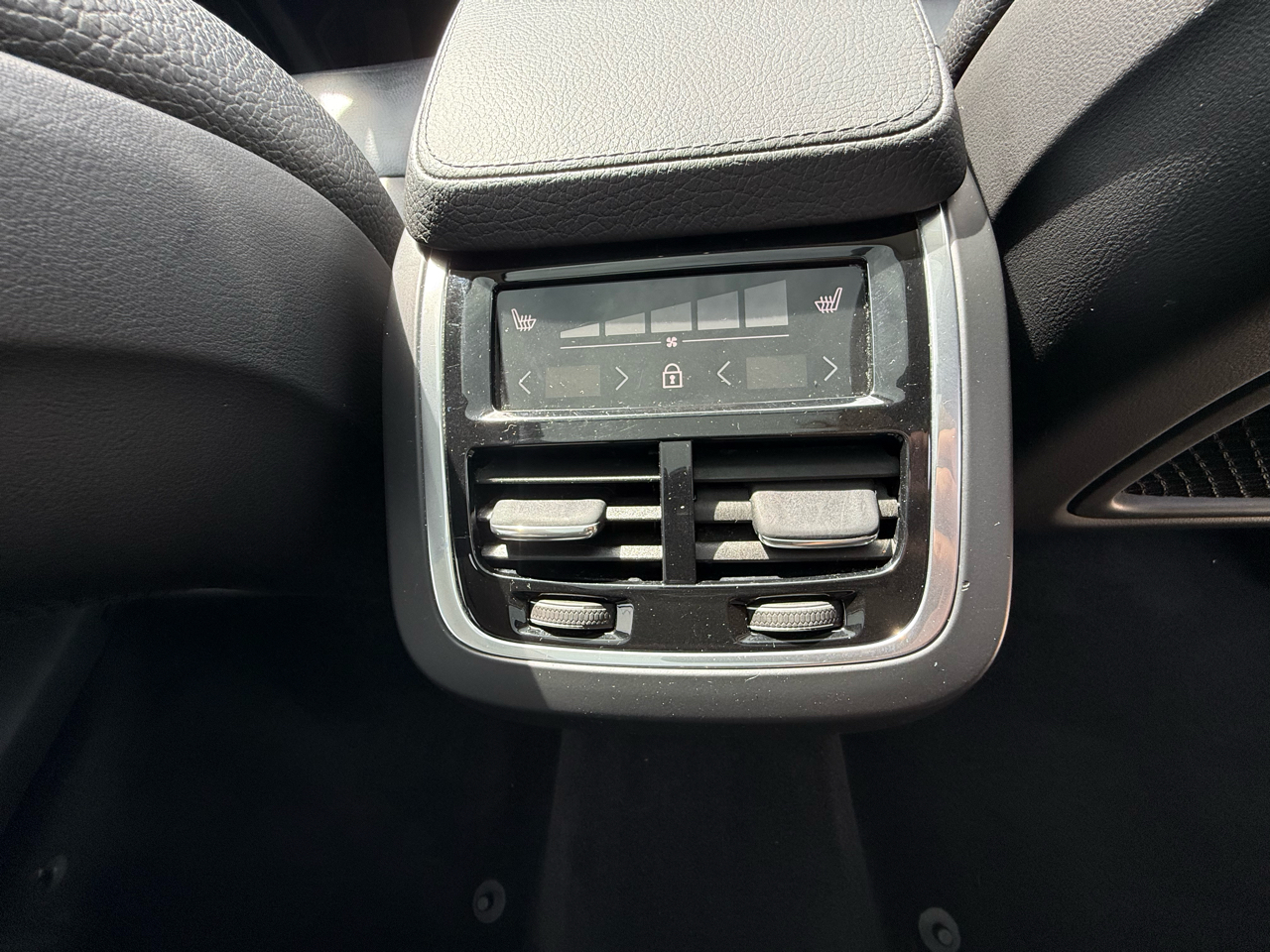 Volvo XC90 T6 Momentum AWD 2019