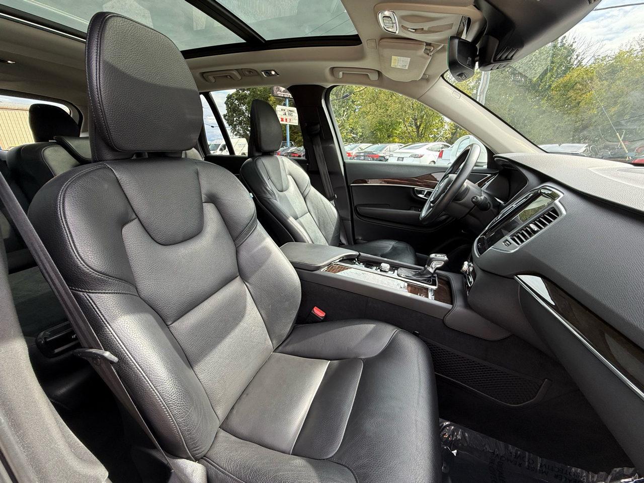 Volvo XC90 T6 Momentum AWD 2019