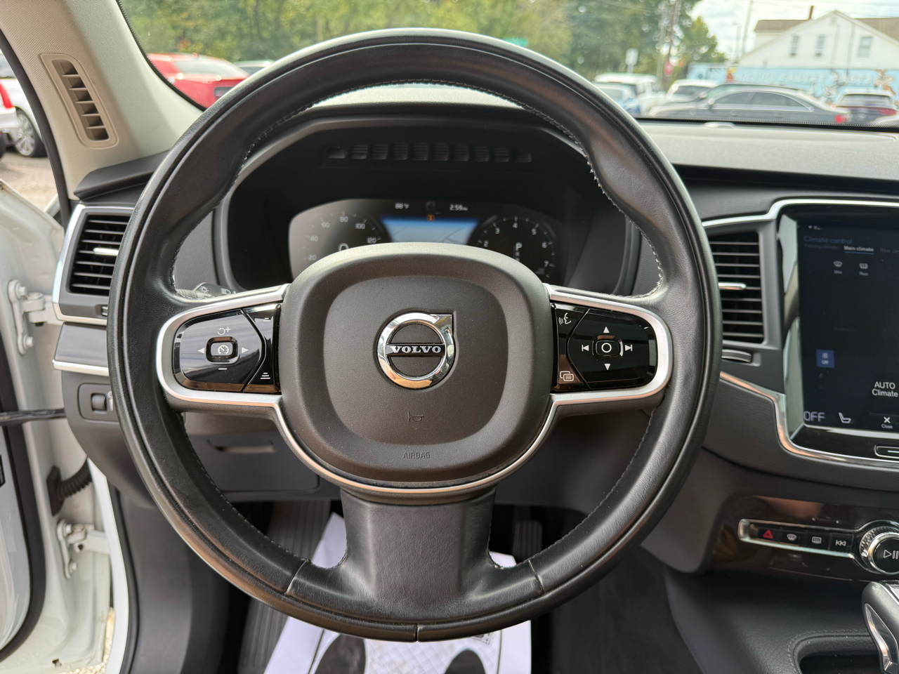 Volvo XC90 T6 Momentum AWD 2019