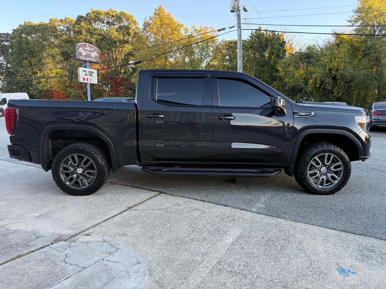 GMC Sierra 1500 AT4 Crew Cab Short Box 4WD 2020