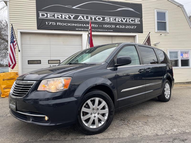 2014 Chrysler Town & Country Touring