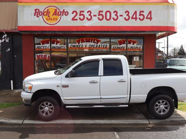 White 2009 Dodge RAM 2500 SXT Quad Cab 4WD Pickup Truck Four-Wheel Drive Automatic