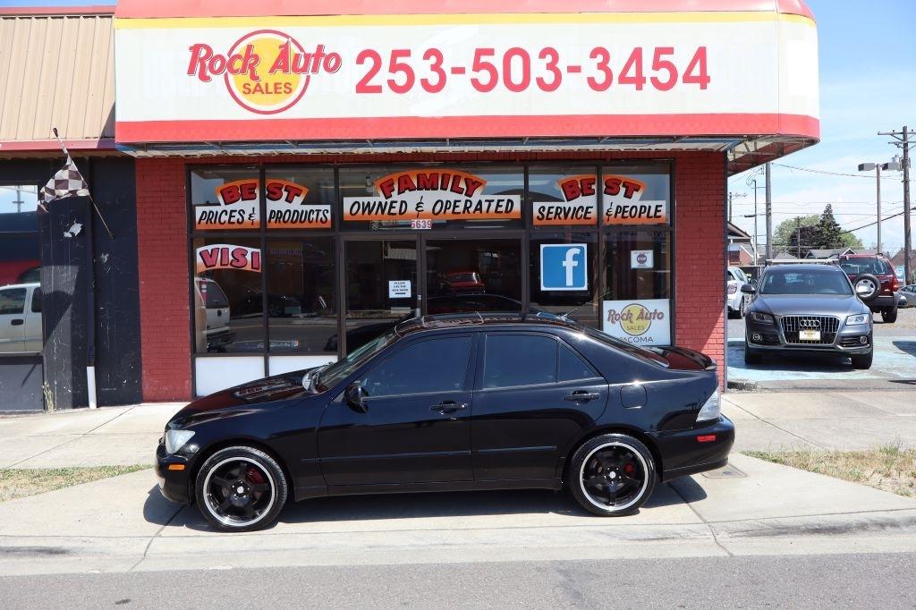 2004 Lexus IS 300 5-Speed Sedan