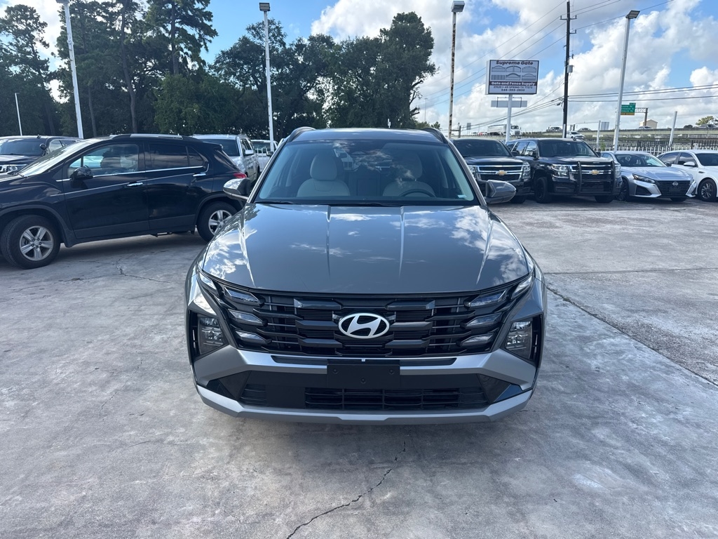 2025 Hyundai Tucson SEL photo 2