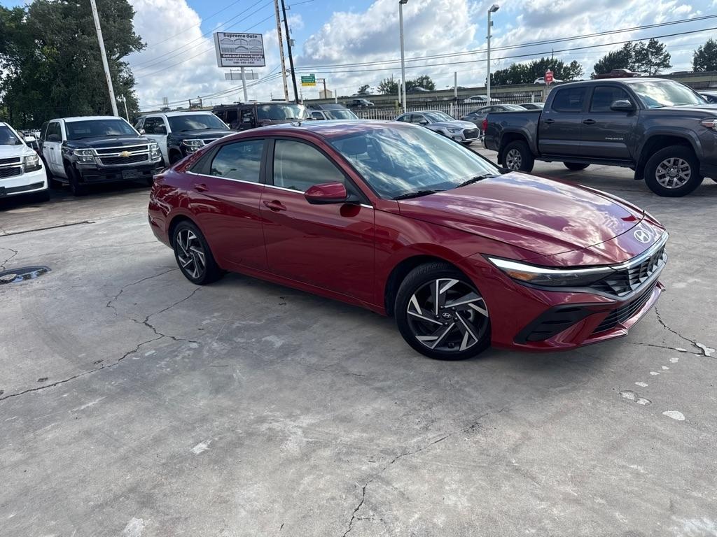 2025 Hyundai Elantra 2.0 SEL Convenience IVT's photo