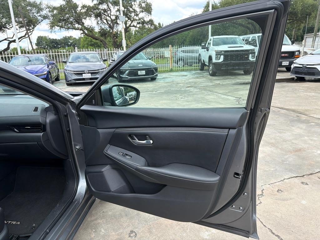 Nissan Sentra photo 19