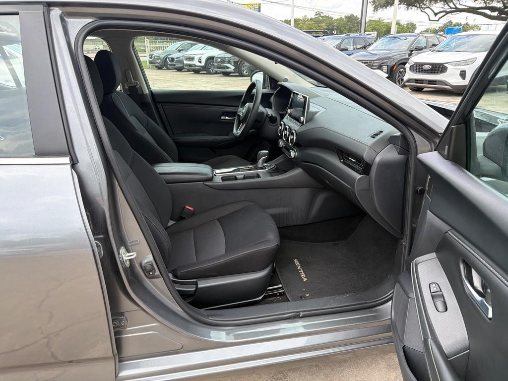 Nissan Sentra photo 20
