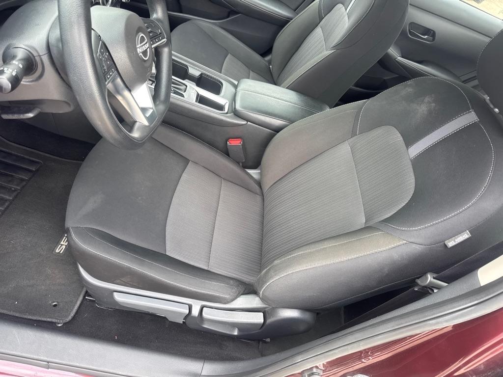 Nissan Sentra photo 13