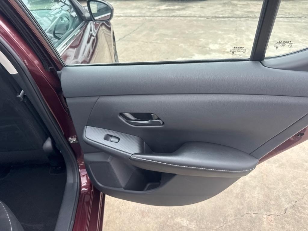 Nissan Sentra photo 18