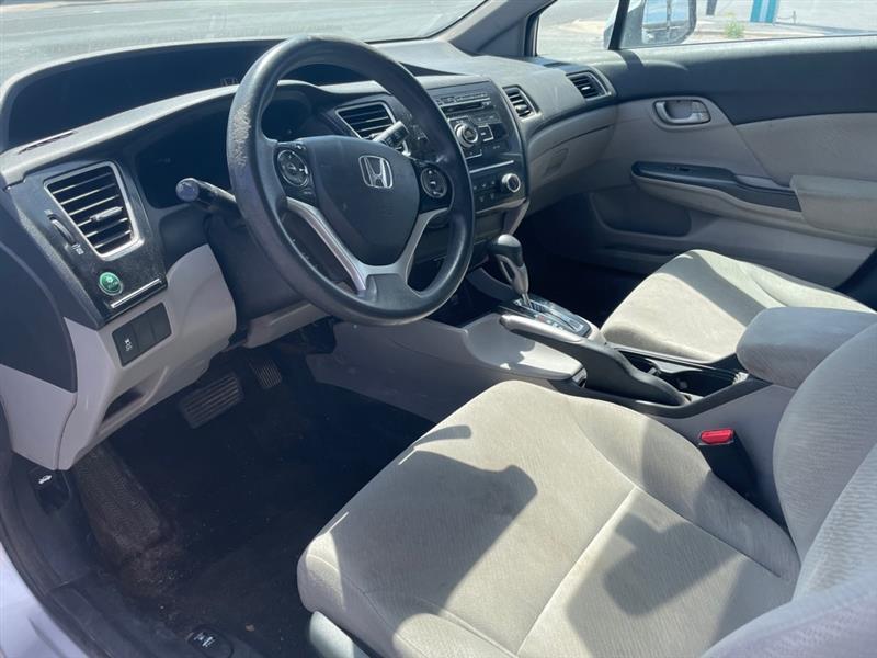 Honda Civic LX Sedan 5-Speed AT 2013