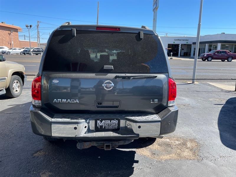 Nissan Armada SE 4WD 2005