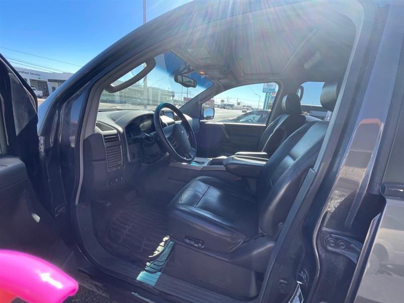 Nissan Armada SE 4WD 2005