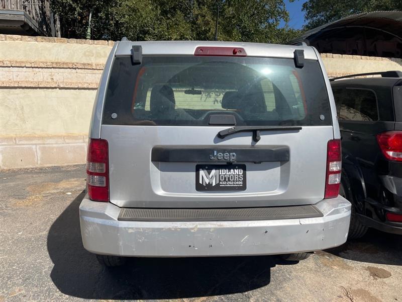 Jeep Liberty Sport 2WD 2012