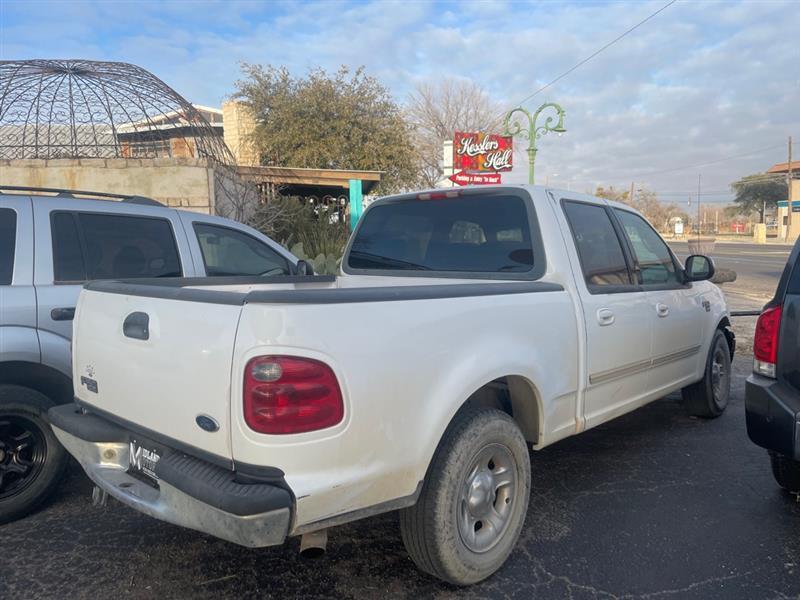 Ford F-150 XLT SuperCrew 2WD 2001