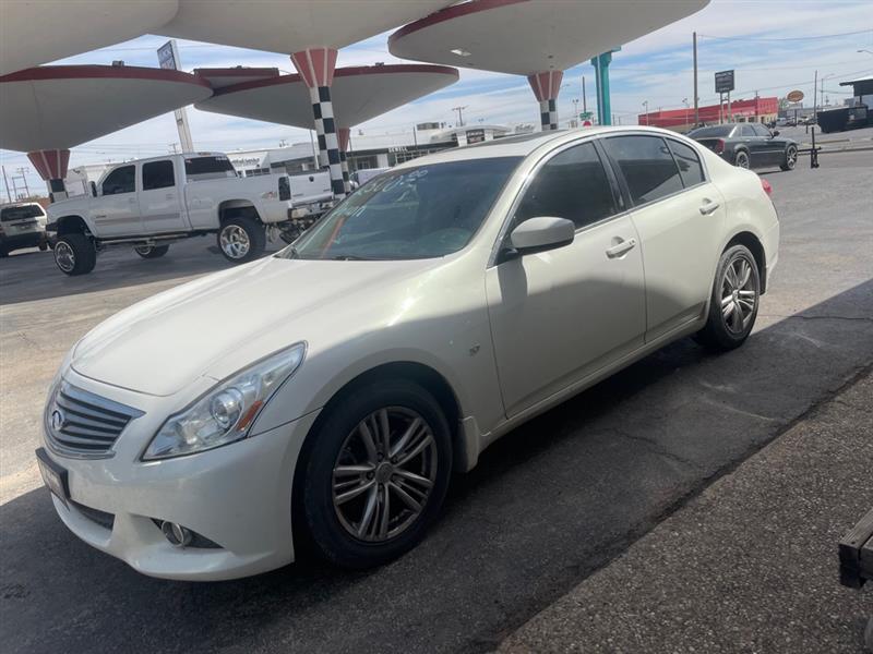Infiniti Q40 AWD 2015