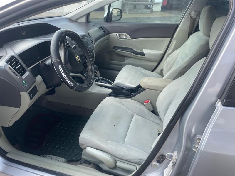 Honda Civic LX Sedan 5-Speed AT 2012