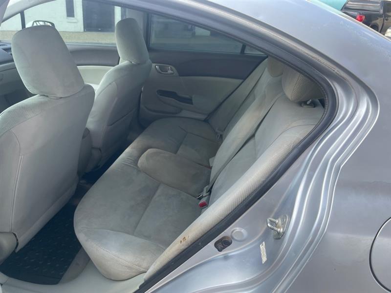 Honda Civic LX Sedan 5-Speed AT 2012